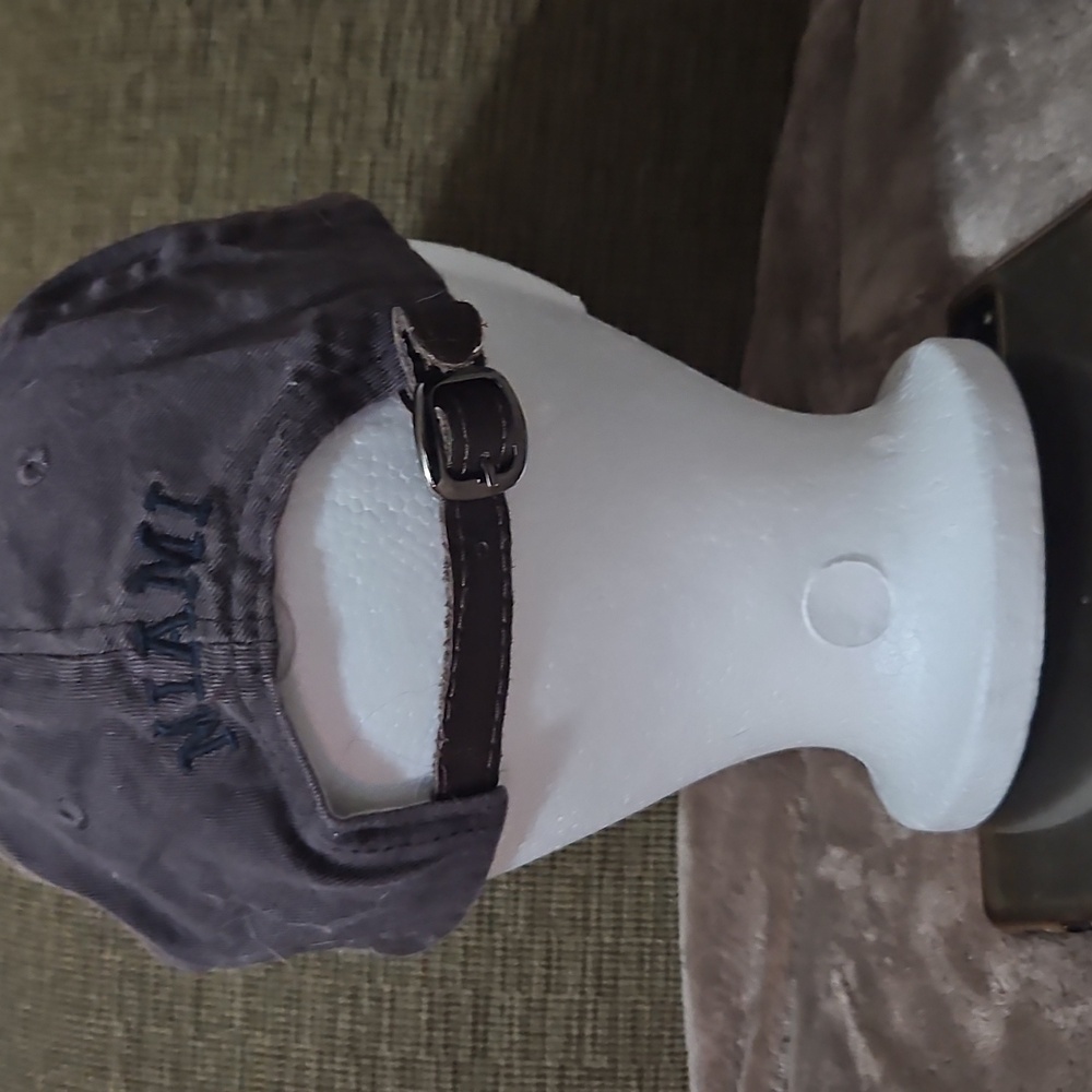 Distressed Miami Cap - Picture 2 of 2